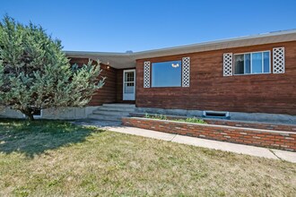 Additional image 3 of 281087 Range Road 13