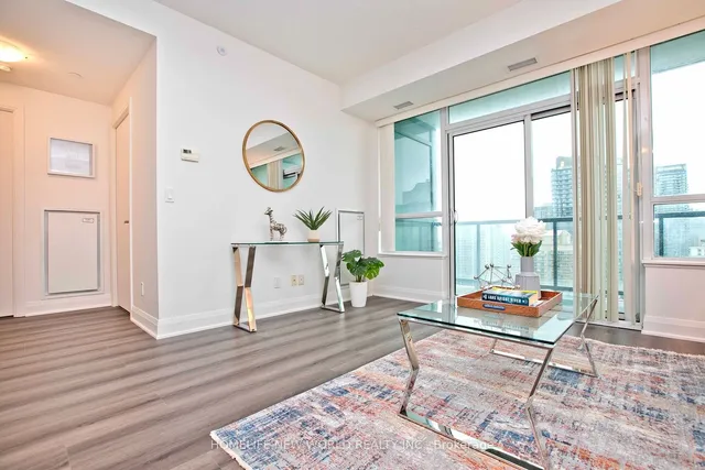 Additional image 8 of 68 Canterbury Pl Unit 2002