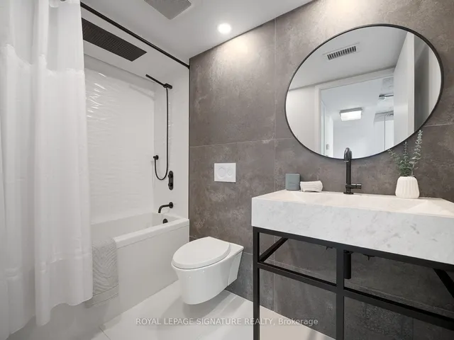 Additional image 30 of 533 Richmond St Unit Ph2