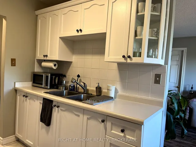 Additional image 10 of 2411 New St Unit 604