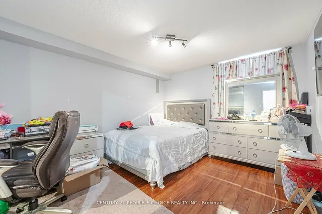 Additional image 18 of 15 Kensington Rd Unit 1508