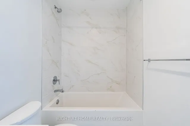 Additional image 19 of 405 Dundas St Unit 215