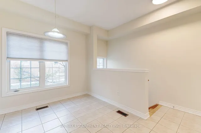 Additional image 15 of 682 Summers Common