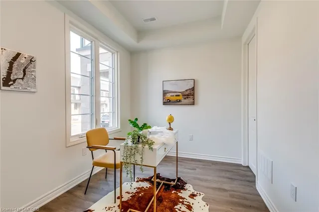 Additional image 6 of 3044 Bramall Gdns