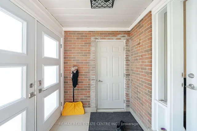 Additional image 12 of 90 Centre St