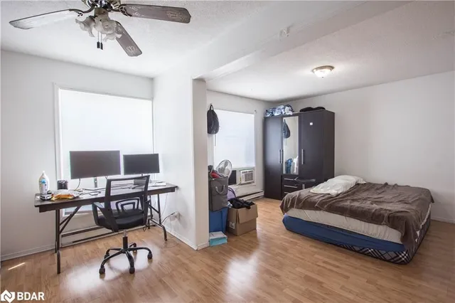 Additional image 11 of 8 Grand Rapids Sq