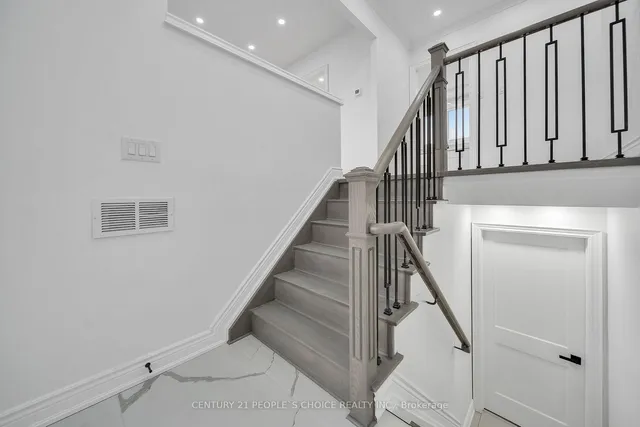 Additional image 9 of 3643 Woodruff Cres