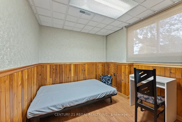 Additional image 35 of 248 Fairglen Ave