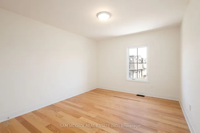 Additional image 32 of 2163 Royal Gala Circ