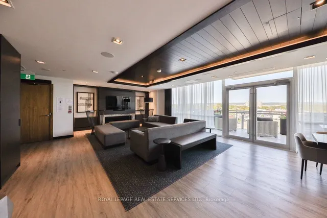 Additional image 38 of 2025 Maria St Unit 807