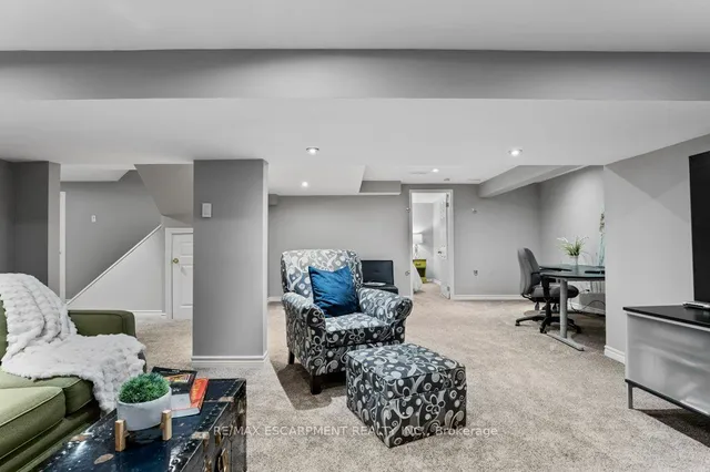 Additional image 27 of 504 Mathewman Cres