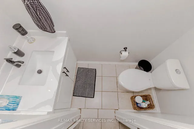 Additional image 22 of 82 Guildford Cres Unit 82