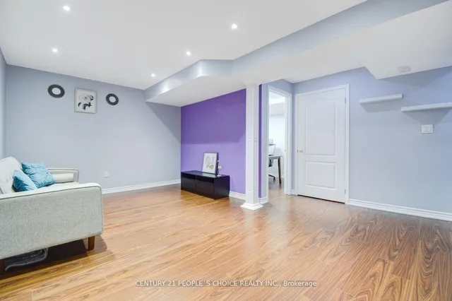 Additional image 35 of 4872 Capri Cres
