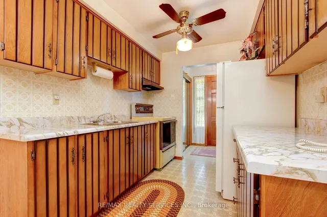 Additional image 10 of 42 Mallard Cres