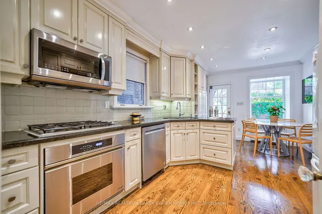 Additional image 10 of 115 Glenview Ave