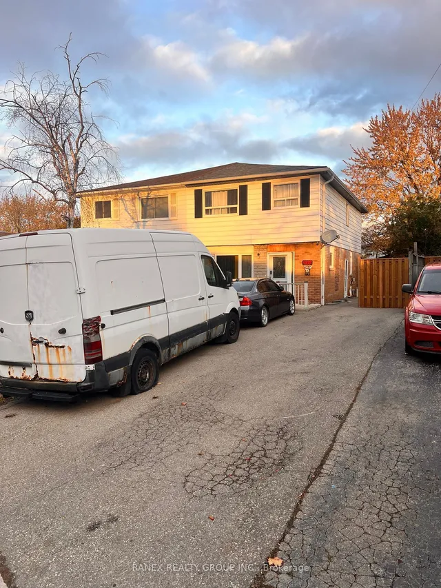 Additional image 3 of 6892 Darcel Ave