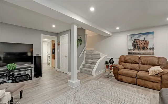 Additional image 38 of 3480 Hannibal Rd