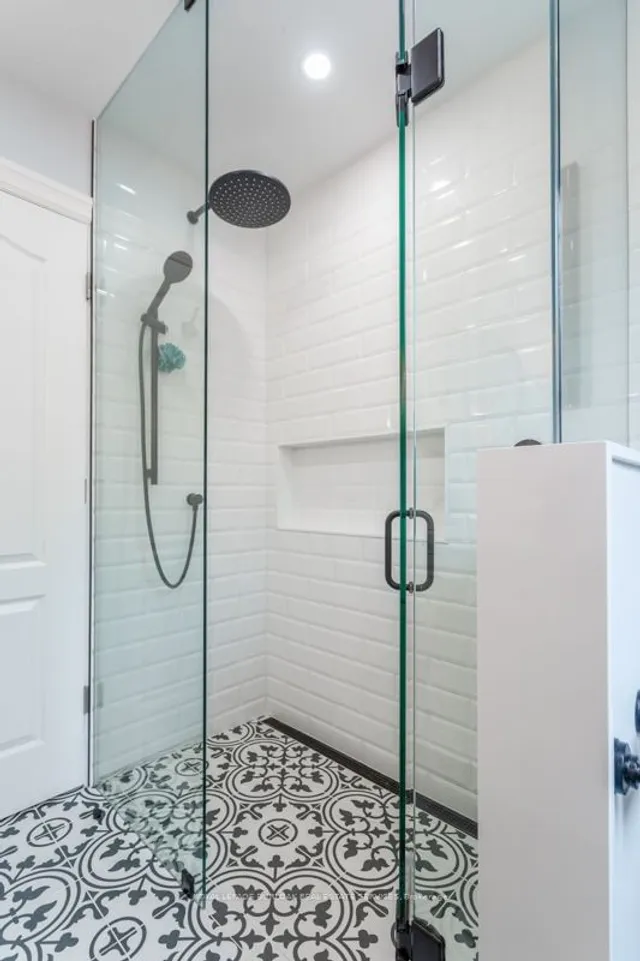 Additional image 24 of 2185 Meadowland Dr