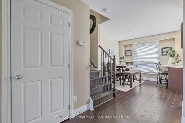 Additional image 5 of 28 Kincaid Crt