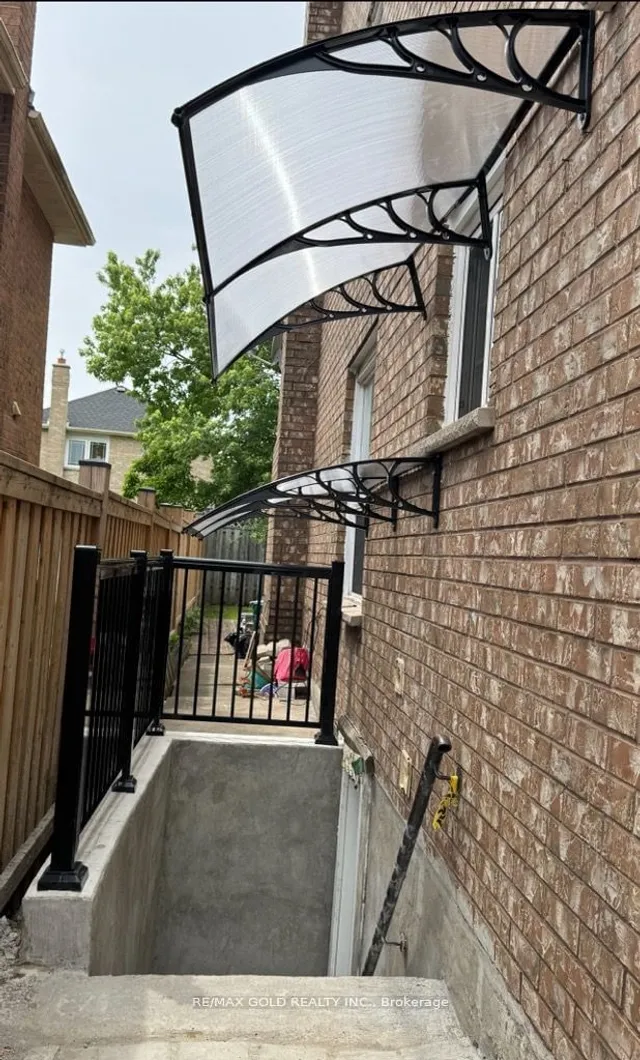 Additional image 28 of 65 Nasmith St