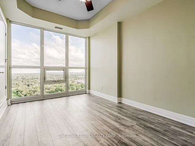 Additional image 21 of 100 John St Unit 2103