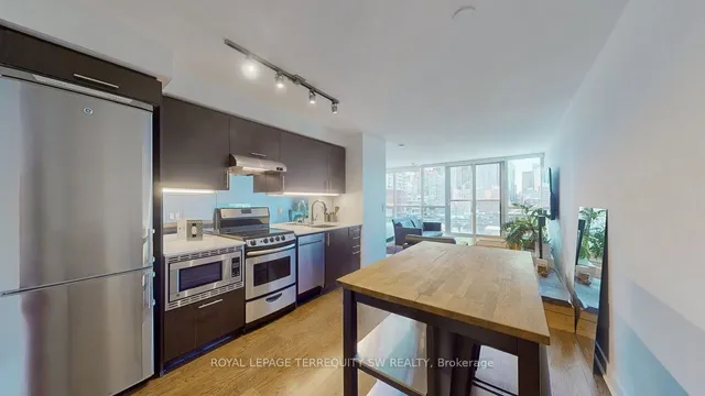 Additional image 12 of 320 Richmond St Unit 810