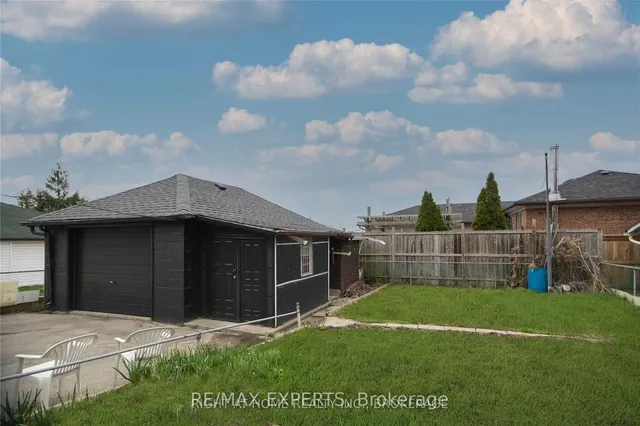 Additional image 4 of 1010 Caledonia Rd