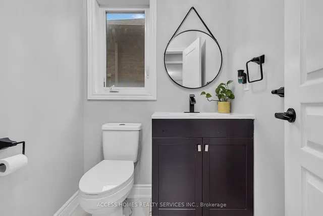 Additional image 32 of 88 Lola Cres