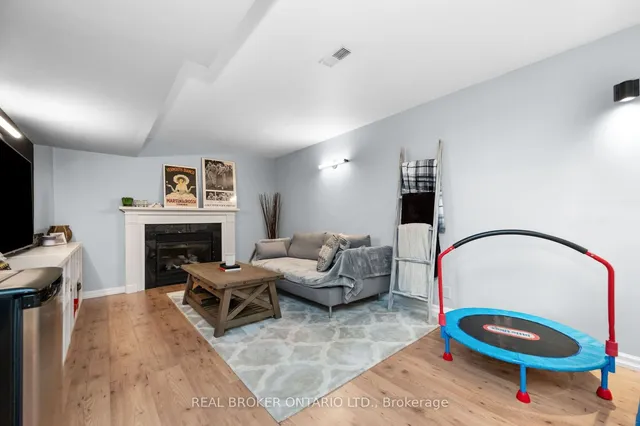 Additional image 28 of 2384 Cummins Lane