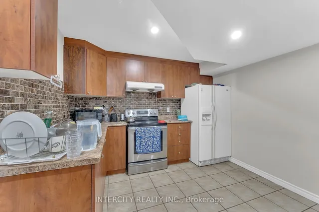 Additional image 20 of 7 Pika Tr