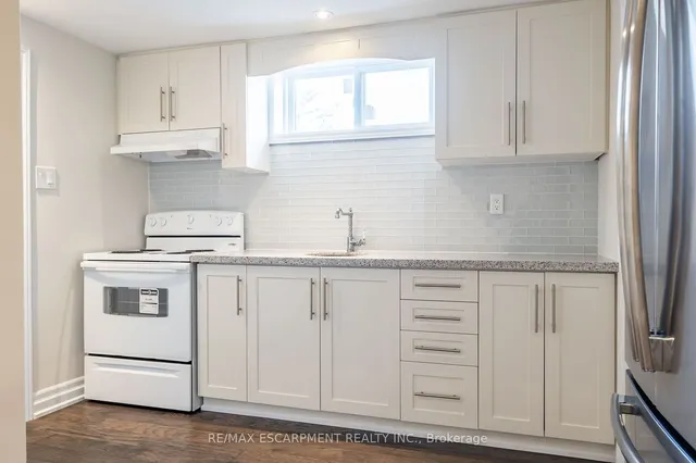 Additional image 22 of 5247 SPRUCE Ave