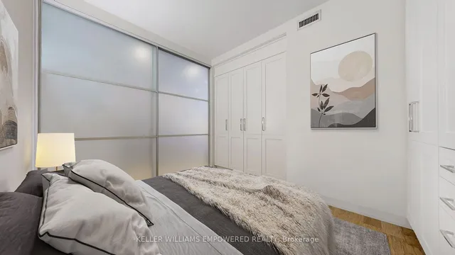 Additional image 18 of 10 Morrison St Unit 904