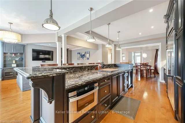 Additional image 4 of 2477 LONGRIDGE Cres