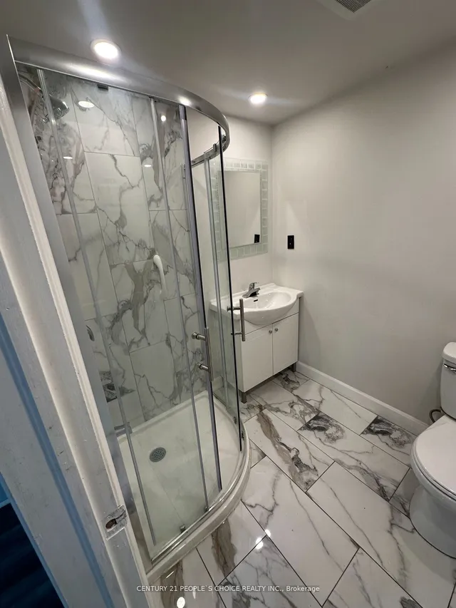 Additional image 24 of 608 Thornwood Ave