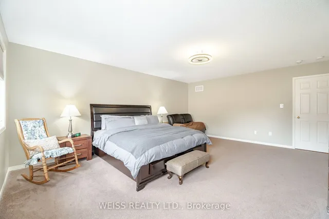 Additional image 16 of 15 Cookview Dr