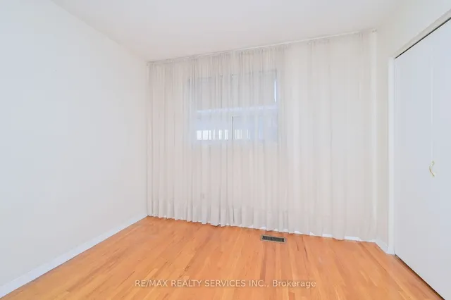 Additional image 17 of 14 Ardglen Dr