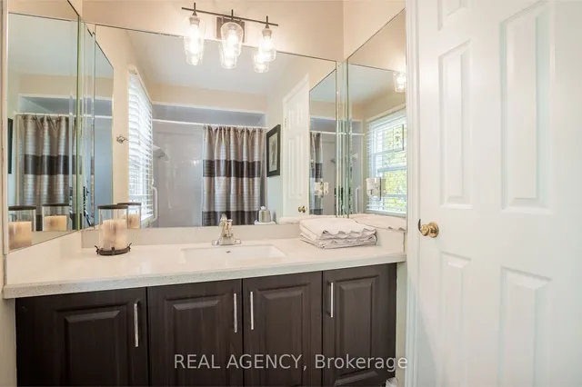 Additional image 26 of 2058 Grand Blvd