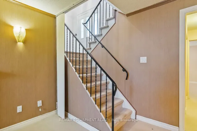 Additional image 22 of 1180 Falgarwood Dr