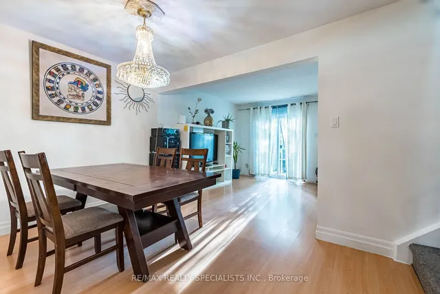 Additional image 5 of 900 Central Park Dr Unit 28