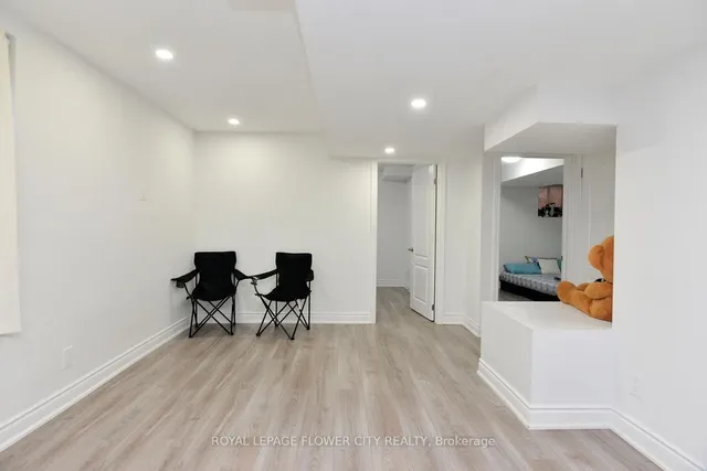 Additional image 35 of 28 Hawtrey Rd