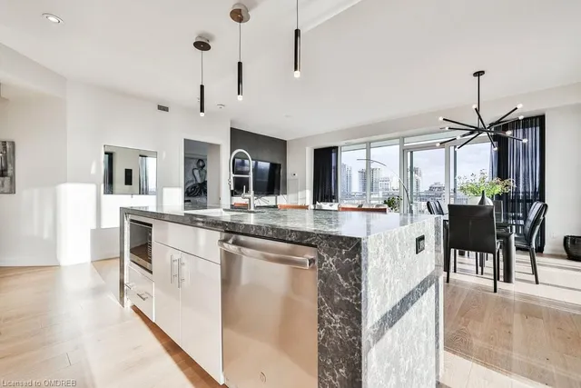 Additional image 15 of 2025 Maria St Unit 807