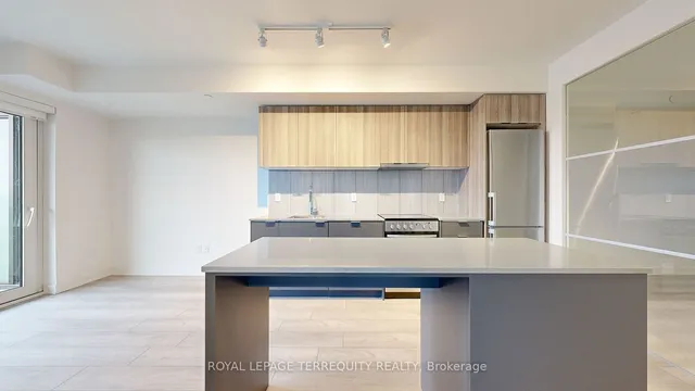 Additional image 17 of 8 Tippett Rd Unit 809