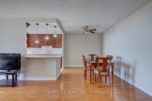 Additional image 14 of 3 Lisa St Unit 1401