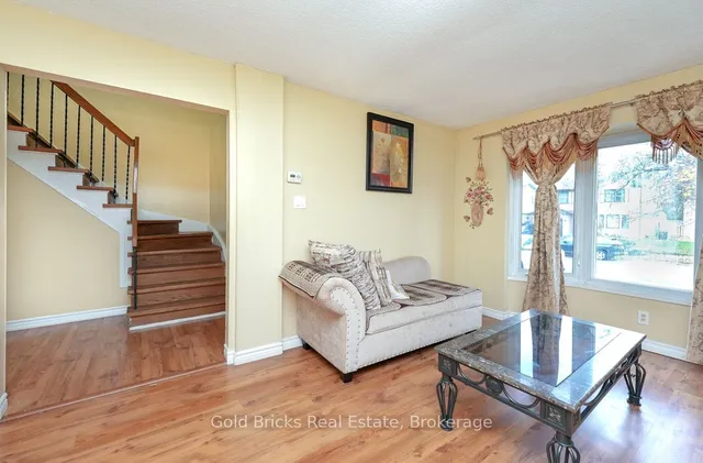 Additional image 7 of 19 Mikado Cres