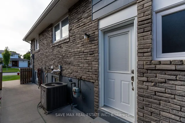 Additional image 38 of 8 Edwin Dr