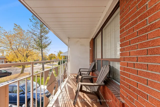 Additional image 22 of 248 Fairglen Ave