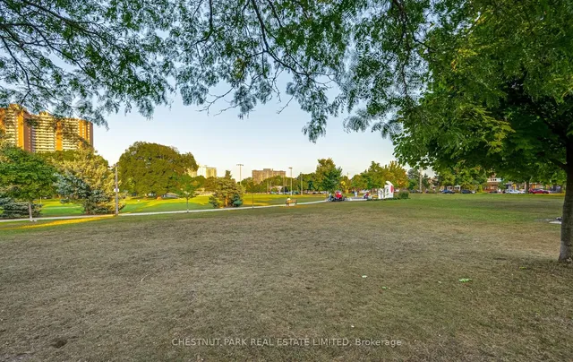 Additional image 35 of 48 Avonlea Blvd