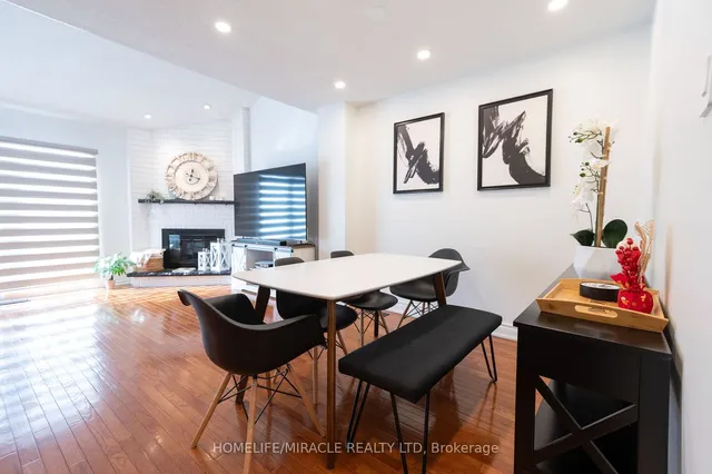 Additional image 4 of 5020 Delaware Dr Unit 29