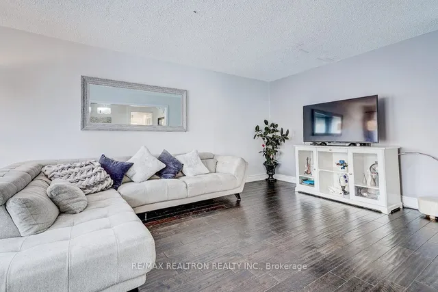 Additional image 8 of 106 Chester Le Blvd Unit 71