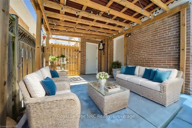 Additional image 21 of 89 Ambleside Dr